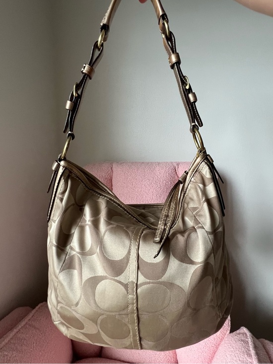 Coach Handbags - Vintage Coach Large Signature Hobo Bag